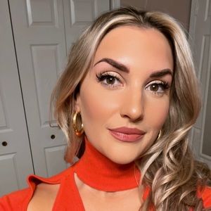 Meet your Posher, Paige